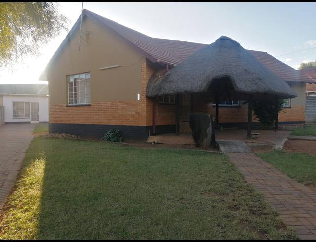 3 BEDROOM HOUSE SOLD IN STILFONTEIN EXT 1
